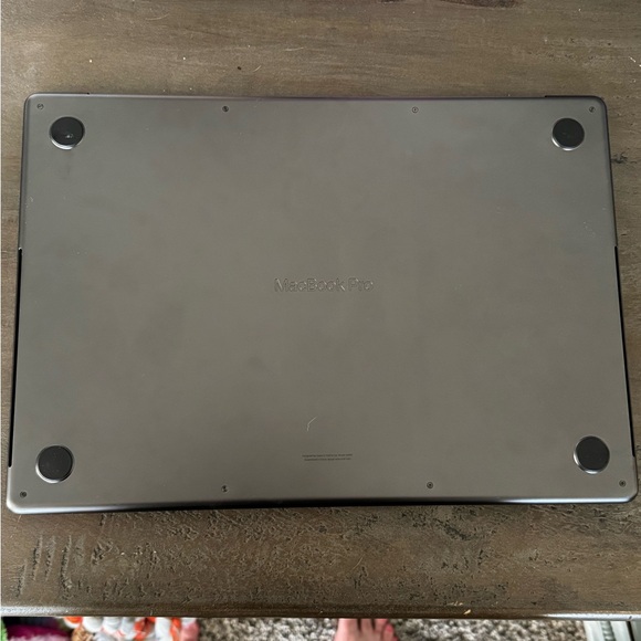 16” Apple MacBook Pro - Picture 6 of 7